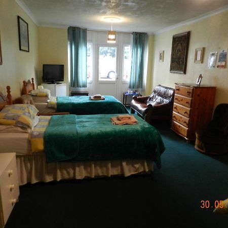 The Jays Guest House Almondsbury Exterior photo